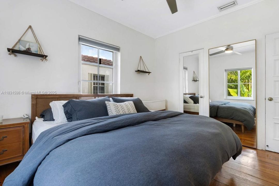 Недавно продано: $749,000 (2 спален, 1 ванн, 966 Квадратных фут)