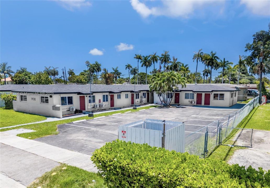 Recently Sold: $5,695,000 (0 beds, 0 baths, 0 Square Feet)