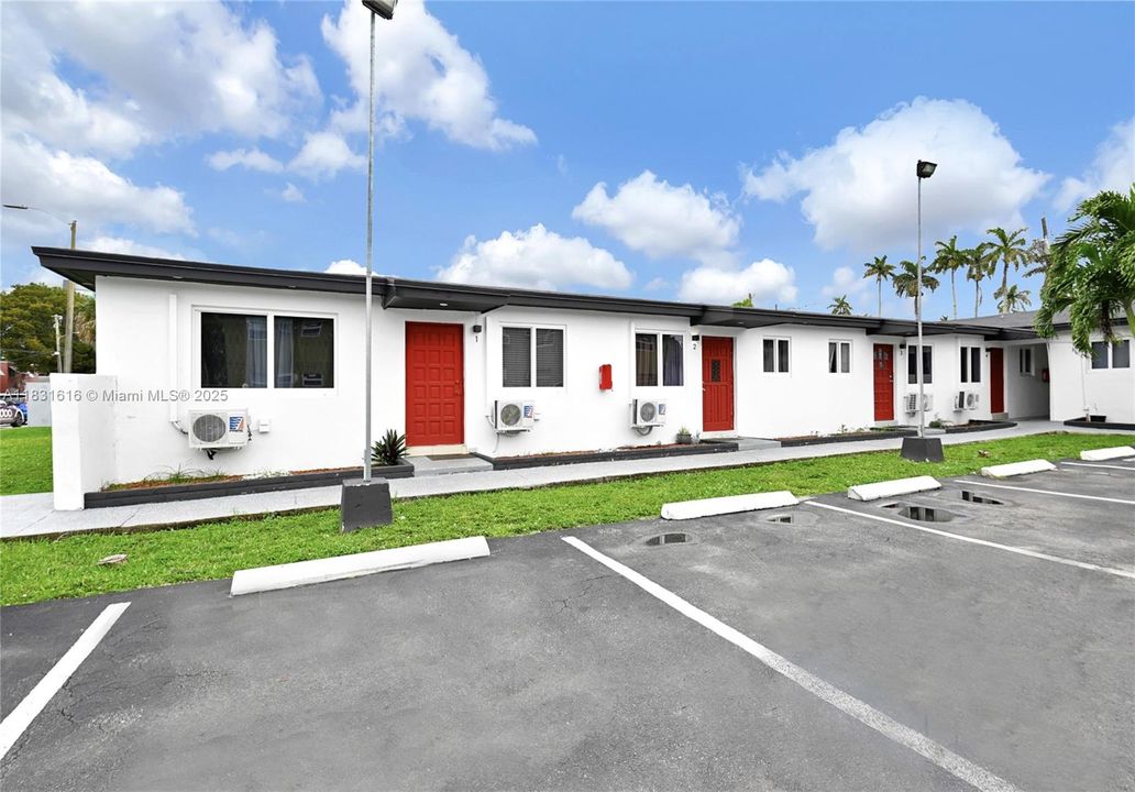 Recently Sold: $5,695,000 (0 beds, 0 baths, 0 Square Feet)