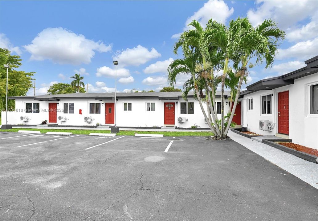 Recently Sold: $5,695,000 (0 beds, 0 baths, 0 Square Feet)