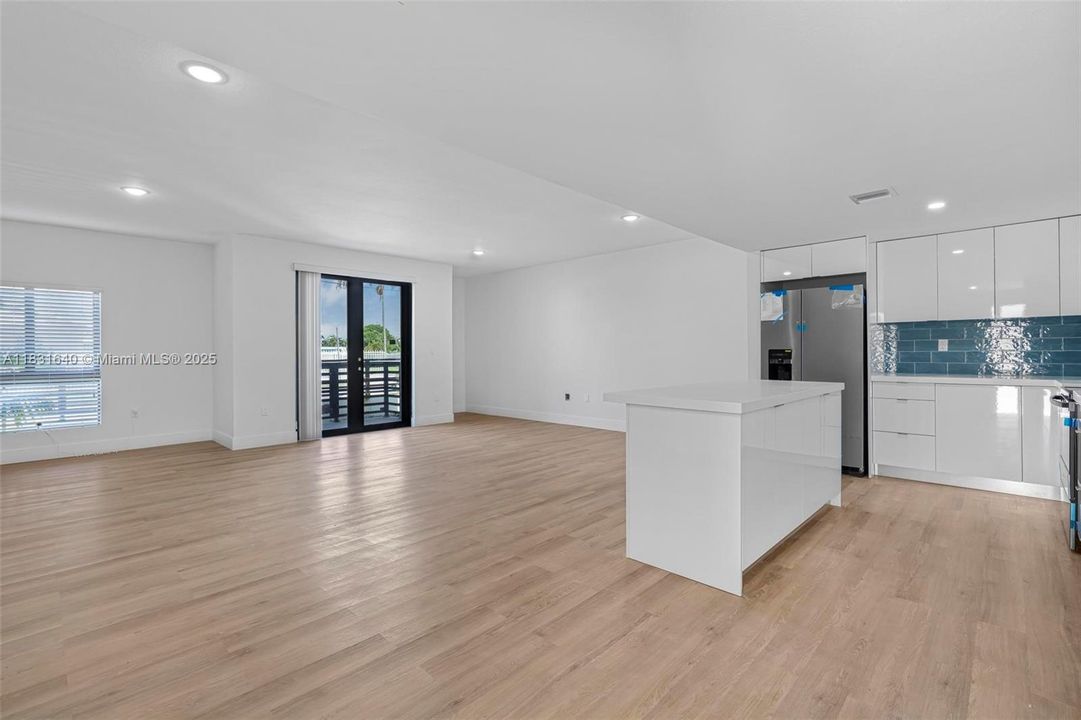 待售: $3,800,000 (0 贝兹, 0 浴室, 11000 平方英尺)