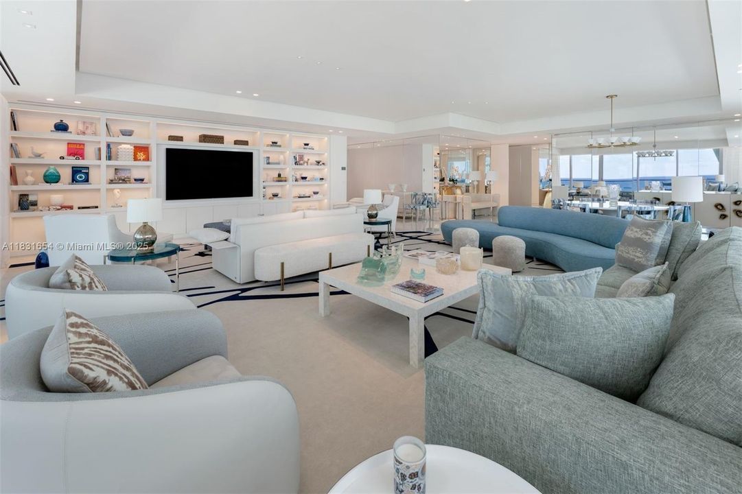 For Sale: $29,995,000 (5 beds, 6 baths, 6726 Square Feet)