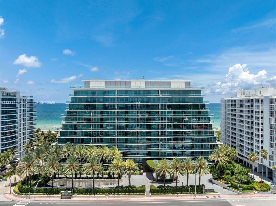 For Sale: $29,995,000 (5 beds, 6 baths, 6726 Square Feet)