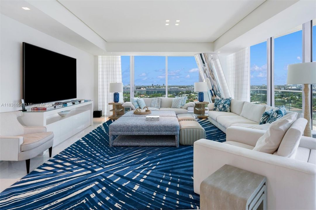 For Sale: $29,995,000 (5 beds, 6 baths, 6726 Square Feet)