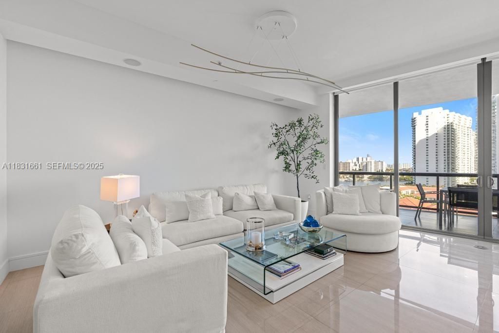 待售: $1,790,000 (3 贝兹, 4 浴室, 2275 平方英尺)