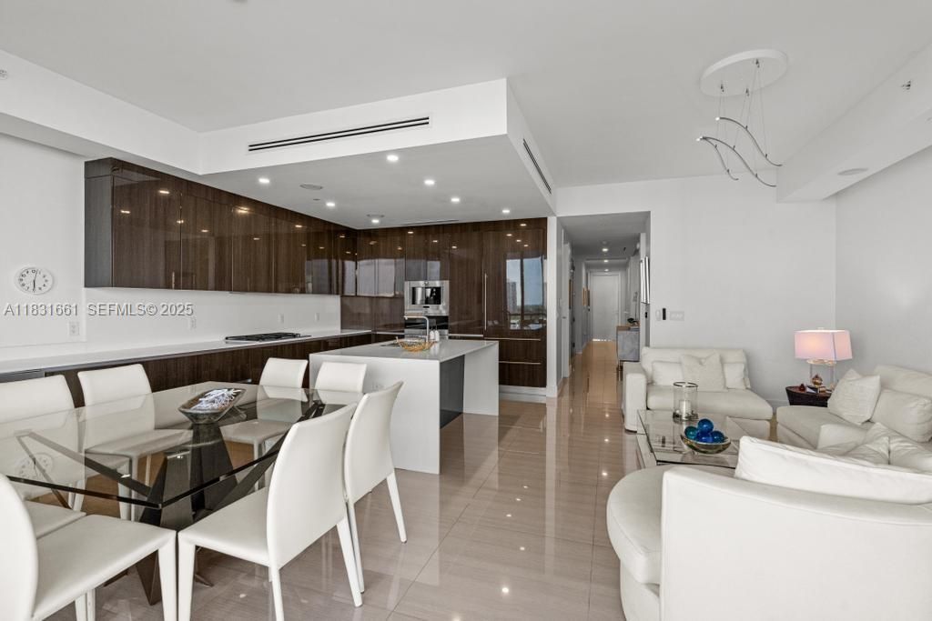 待售: $1,790,000 (3 贝兹, 4 浴室, 2275 平方英尺)