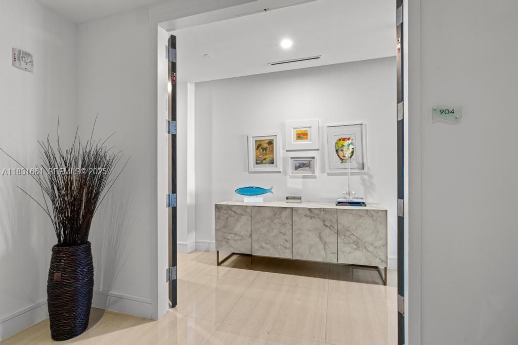 待售: $1,790,000 (3 贝兹, 4 浴室, 2275 平方英尺)