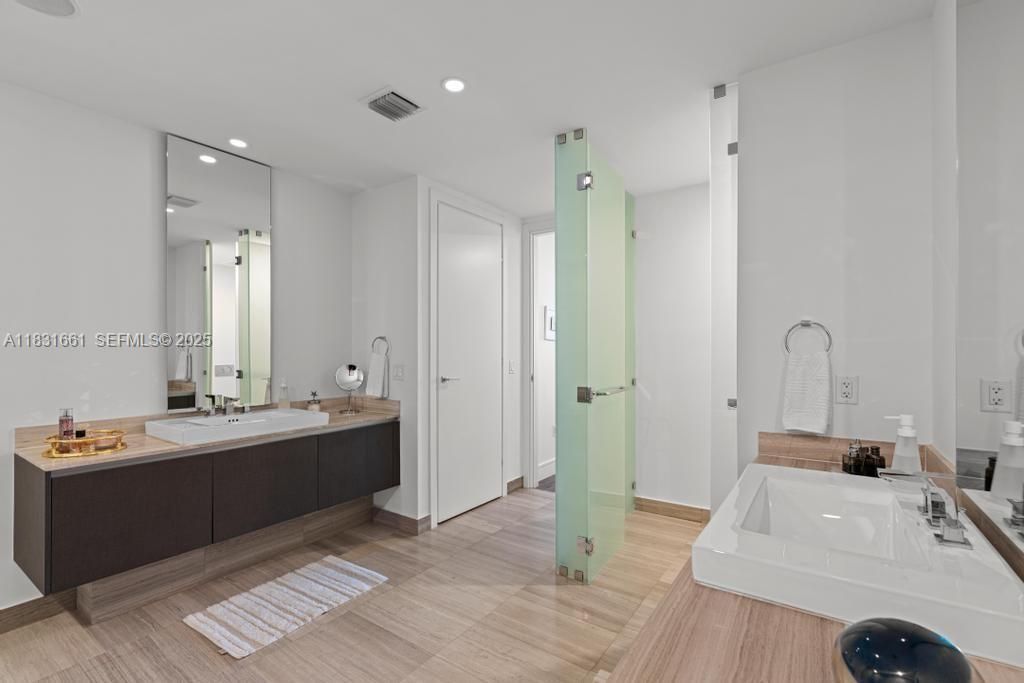 待售: $1,790,000 (3 贝兹, 4 浴室, 2275 平方英尺)