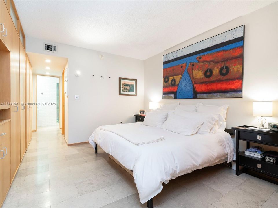 Recently Sold: $1,200,000 (4 beds, 3 baths, 1820 Square Feet)