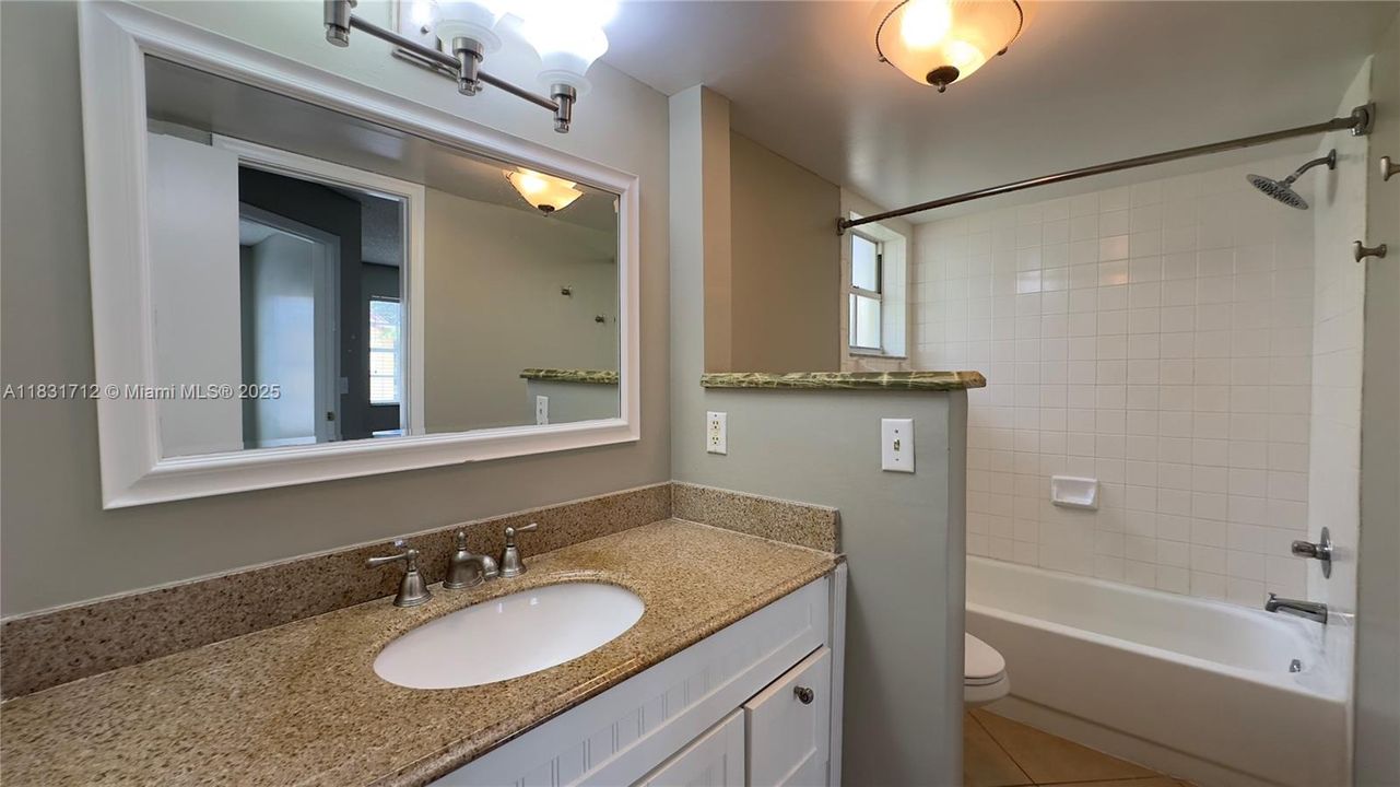 Vendido Recientemente: $179,999 (1 camas, 1 baños, 746 Pies cuadrados)