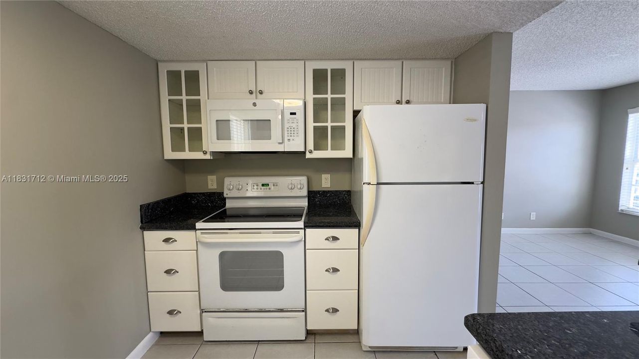 Vendido Recientemente: $179,999 (1 camas, 1 baños, 746 Pies cuadrados)