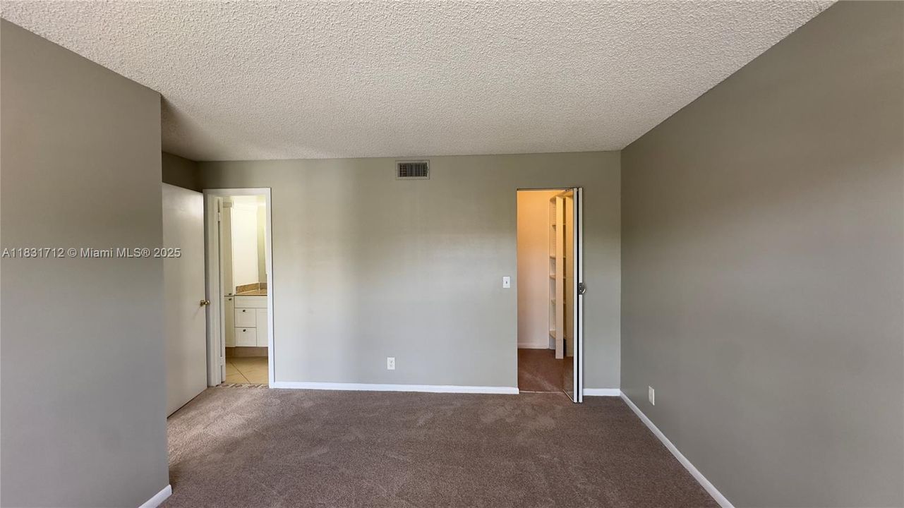 Vendido Recientemente: $179,999 (1 camas, 1 baños, 746 Pies cuadrados)