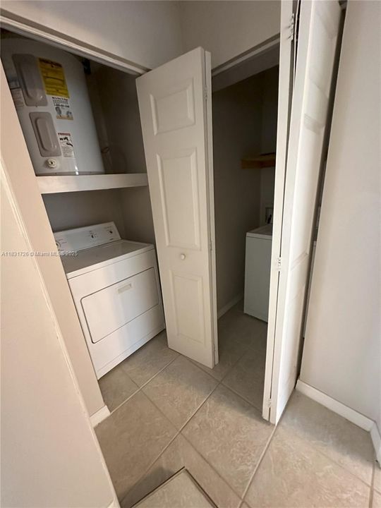 En Venta: $199,900 (2 camas, 2 baños, 1030 Pies cuadrados)