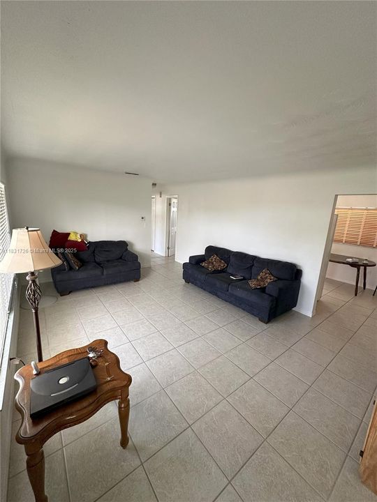 En Venta: $199,900 (2 camas, 2 baños, 1030 Pies cuadrados)