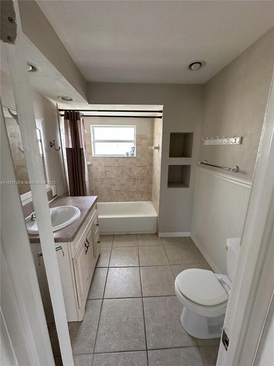 En Venta: $199,900 (2 camas, 2 baños, 1030 Pies cuadrados)