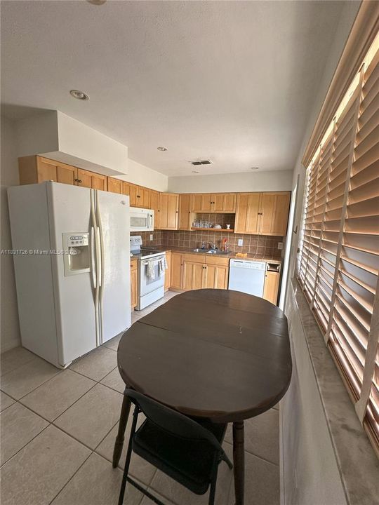 En Venta: $199,900 (2 camas, 2 baños, 1030 Pies cuadrados)