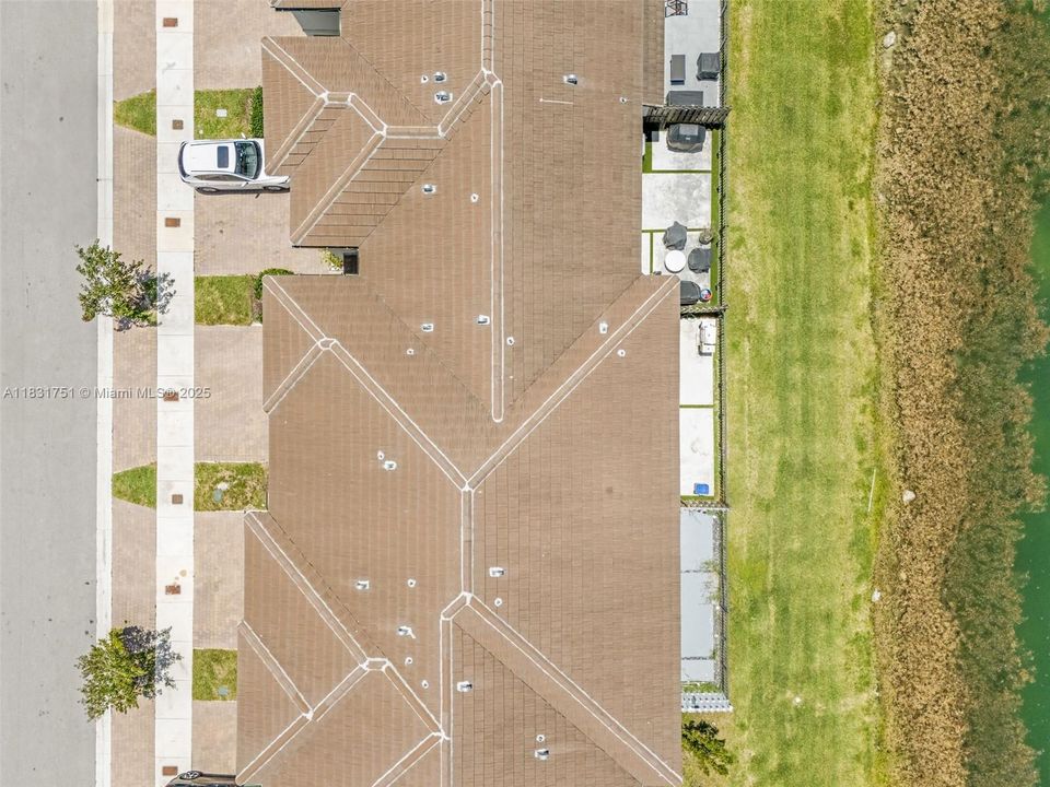 Недавно продано: $459,900 (3 спален, 2 ванн, 1832 Квадратных фут)