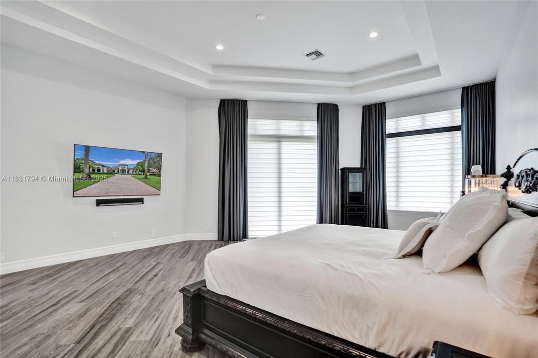 En Venta: $2,950,000 (5 camas, 5 baños, 4426 Pies cuadrados)