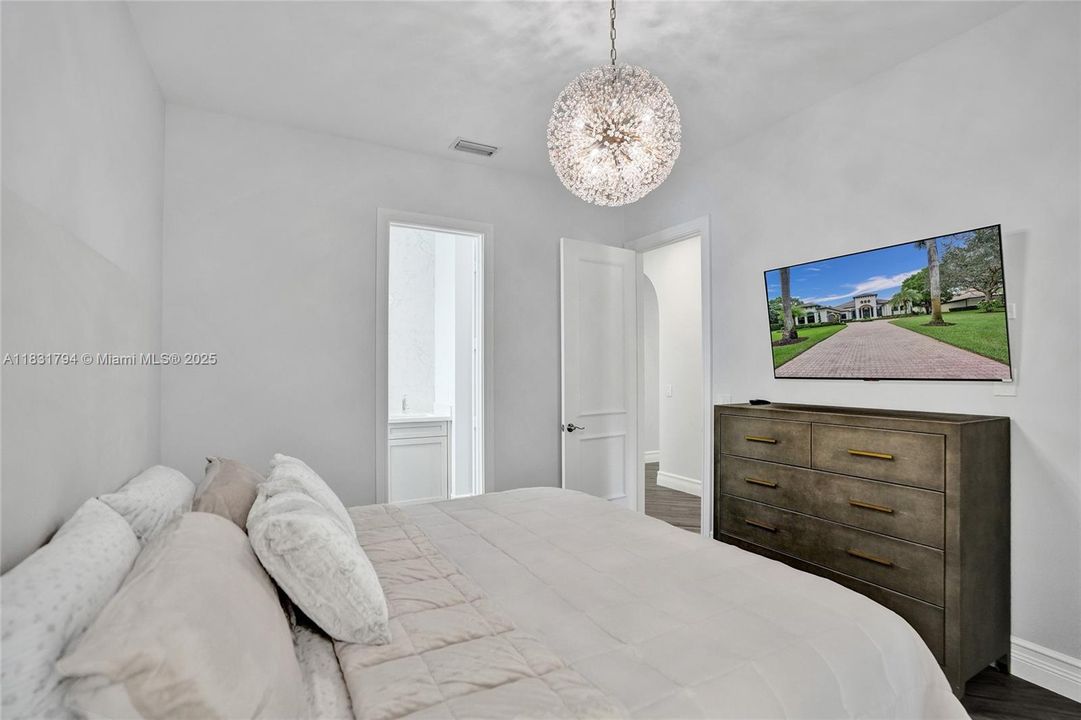 En Venta: $2,950,000 (5 camas, 5 baños, 4426 Pies cuadrados)