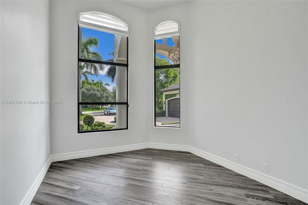 En Venta: $2,950,000 (5 camas, 5 baños, 4426 Pies cuadrados)