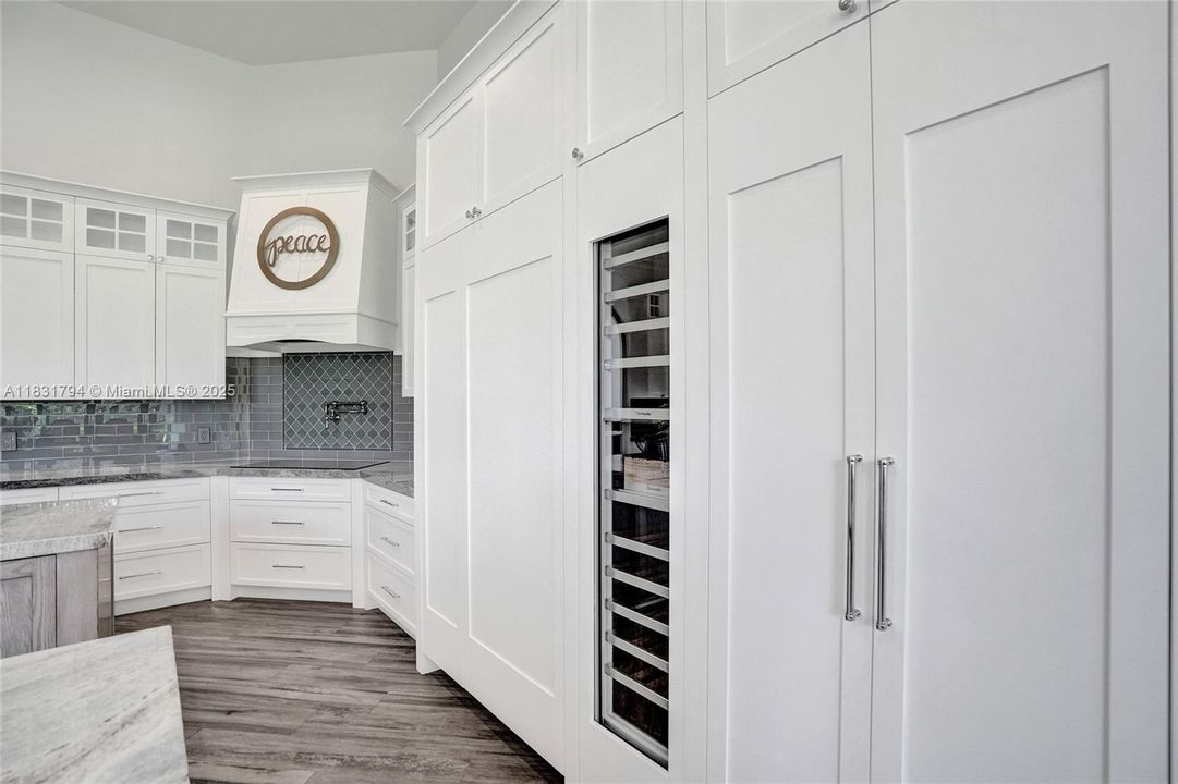 En Venta: $2,950,000 (5 camas, 5 baños, 4426 Pies cuadrados)