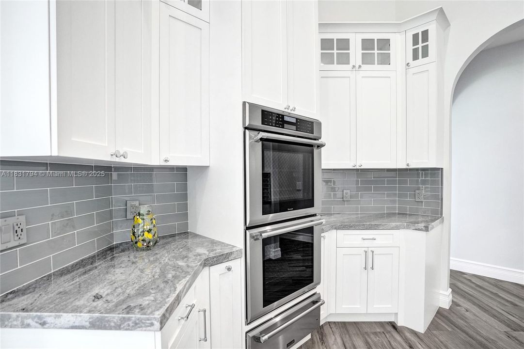 En Venta: $2,950,000 (5 camas, 5 baños, 4426 Pies cuadrados)