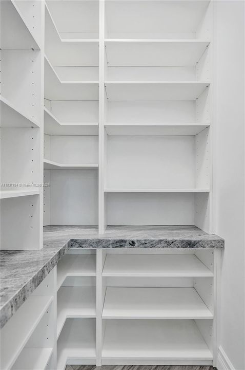 En Venta: $2,950,000 (5 camas, 5 baños, 4426 Pies cuadrados)