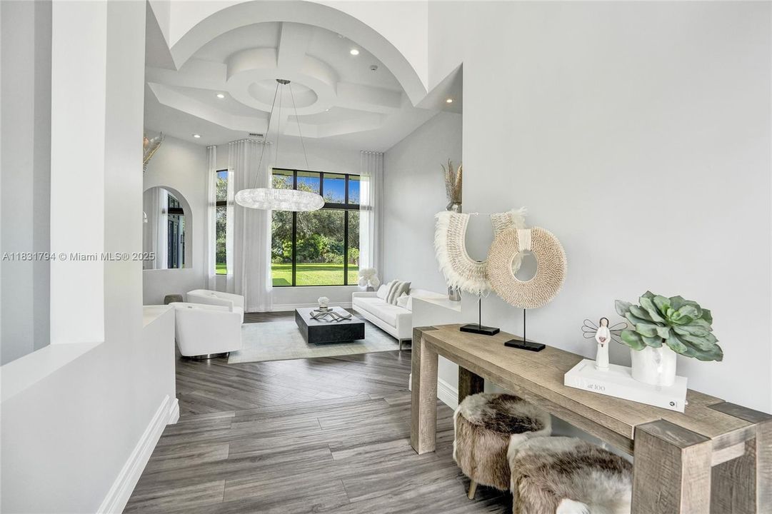 En Venta: $2,950,000 (5 camas, 5 baños, 4426 Pies cuadrados)