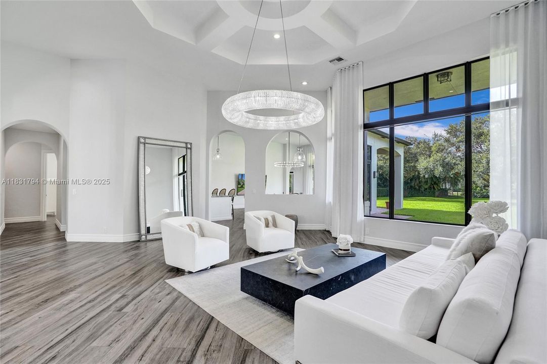 En Venta: $2,950,000 (5 camas, 5 baños, 4426 Pies cuadrados)