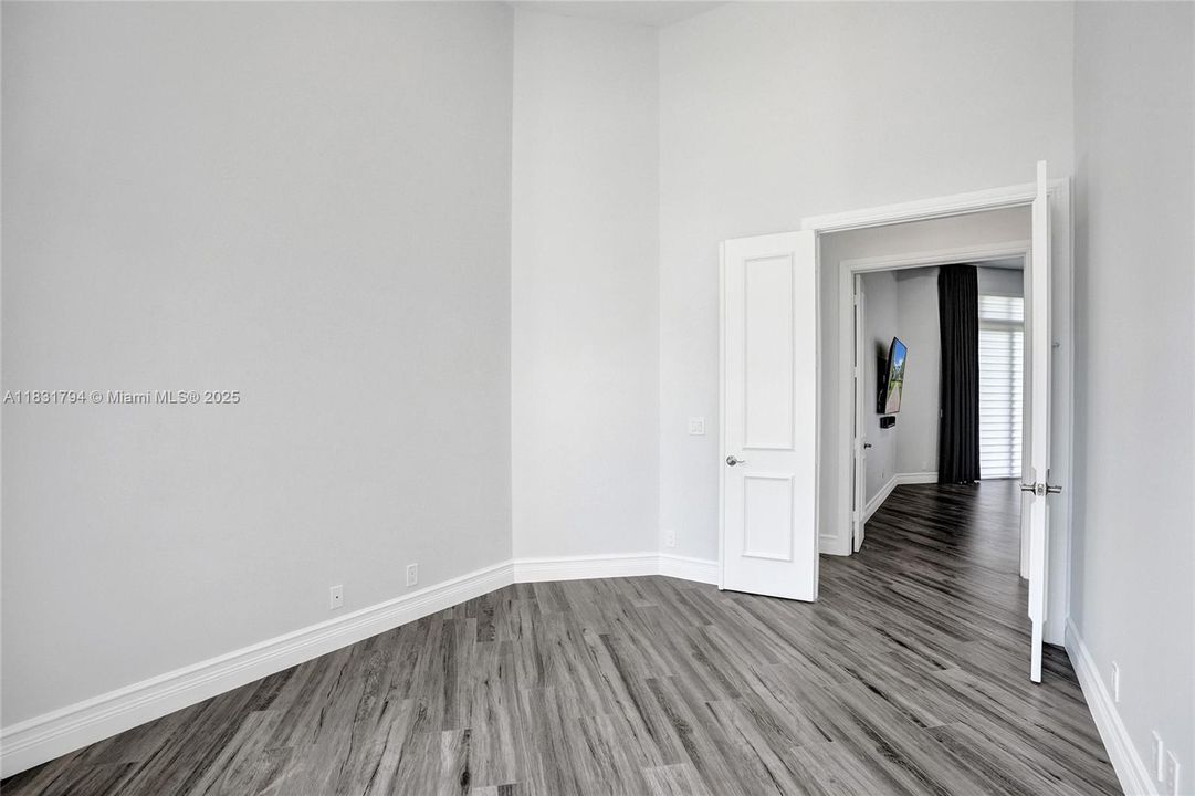 En Venta: $2,950,000 (5 camas, 5 baños, 4426 Pies cuadrados)