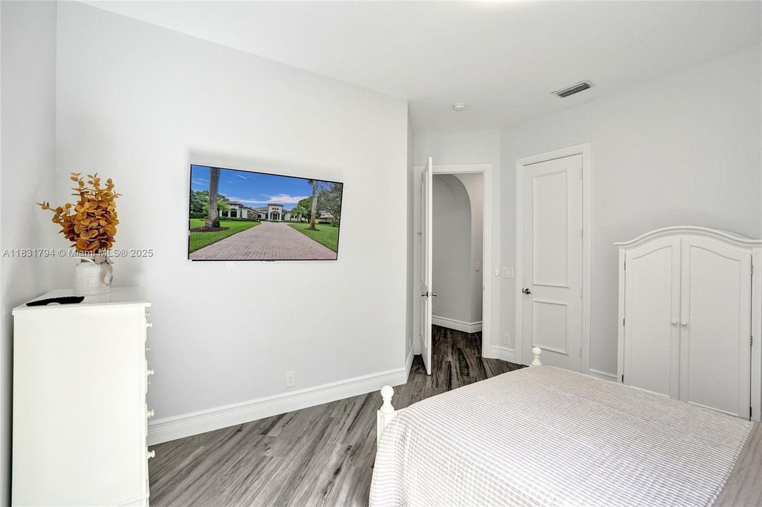 En Venta: $2,950,000 (5 camas, 5 baños, 4426 Pies cuadrados)