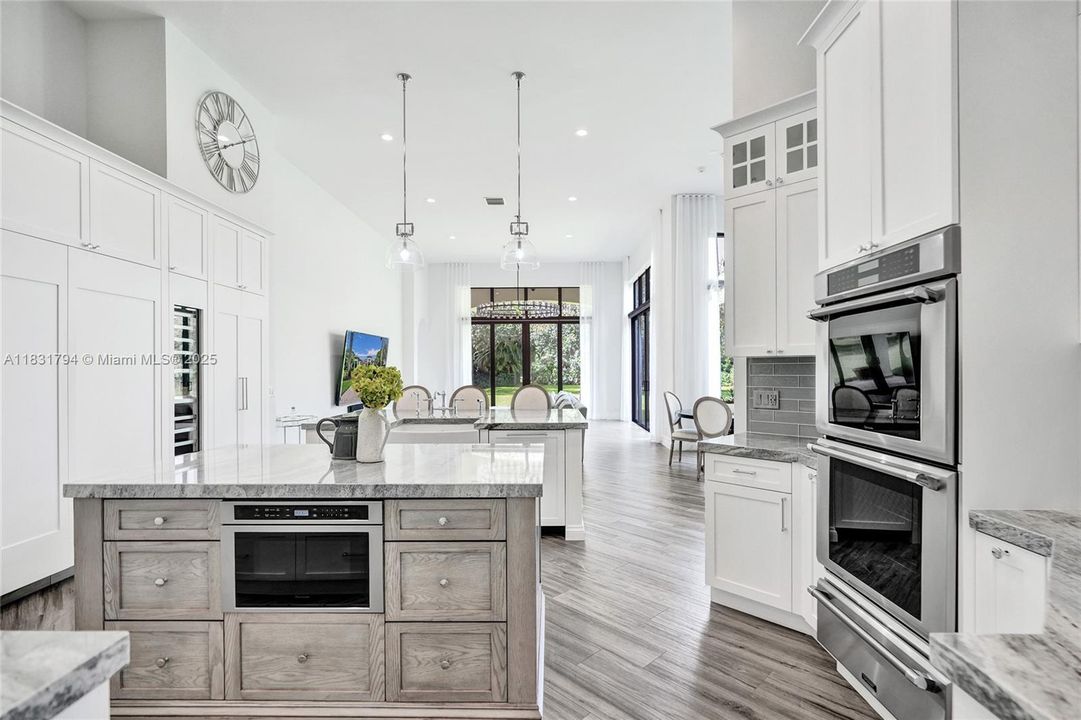 En Venta: $2,950,000 (5 camas, 5 baños, 4426 Pies cuadrados)