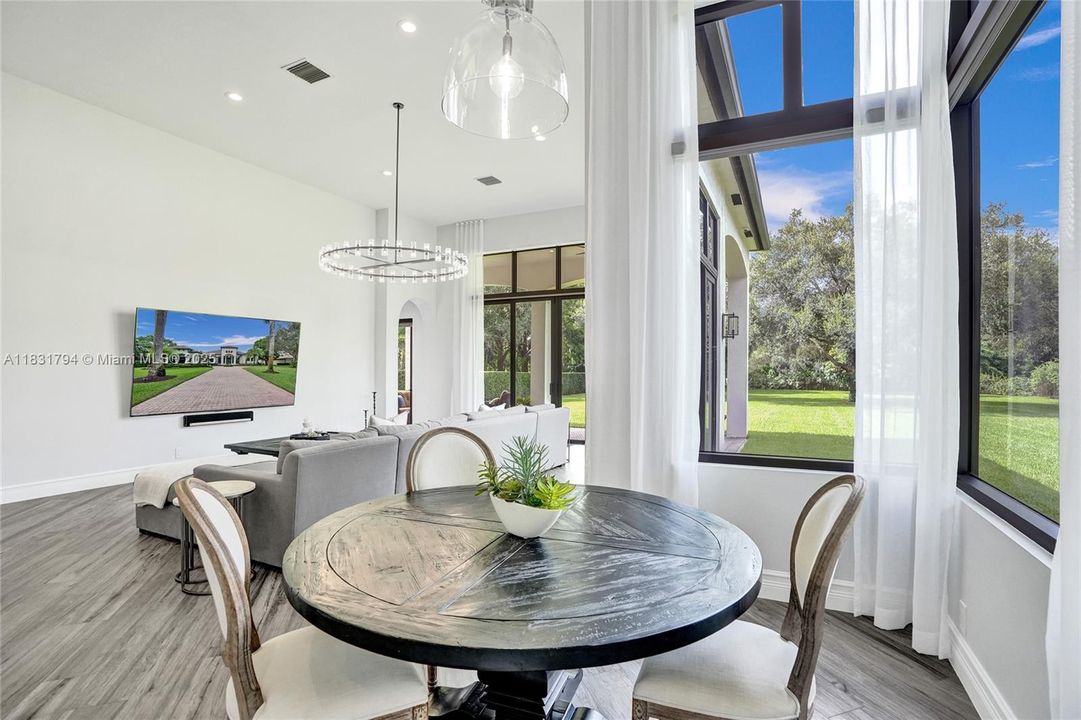 En Venta: $2,950,000 (5 camas, 5 baños, 4426 Pies cuadrados)