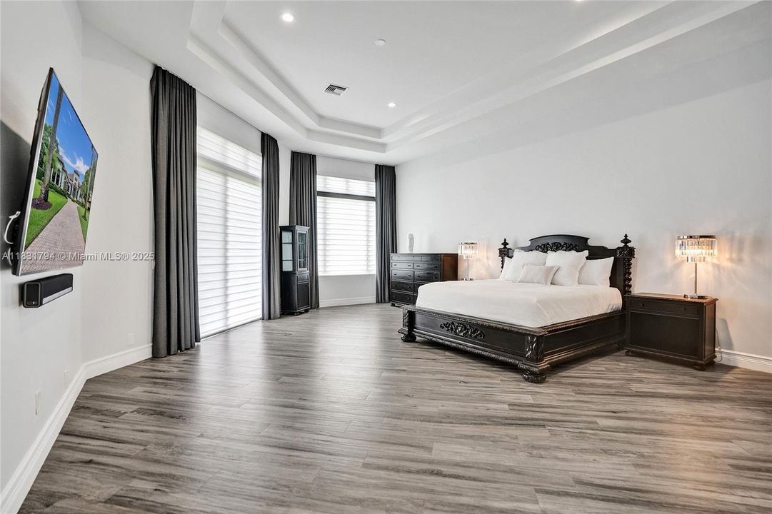 En Venta: $2,950,000 (5 camas, 5 baños, 4426 Pies cuadrados)