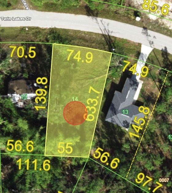 En Venta: $14,500 (0.19 acres)