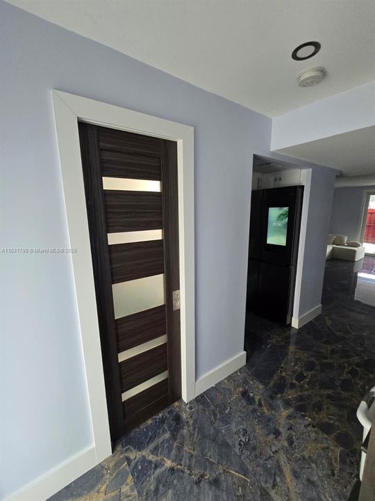 For Sale: $385,000 (2 beds, 1 baths, 1140 Square Feet)