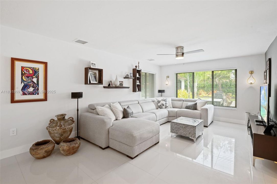 For Sale: $1,475,000 (4 beds, 3 baths, 2596 Square Feet)
