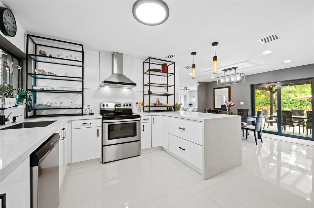 For Sale: $1,475,000 (4 beds, 3 baths, 2596 Square Feet)
