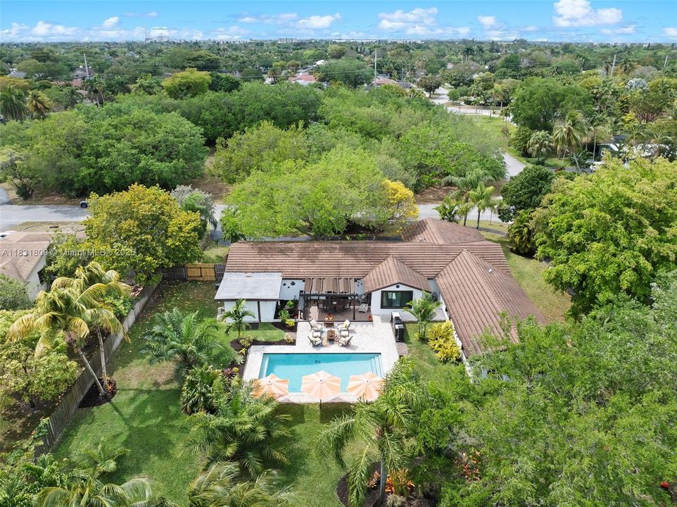 For Sale: $1,475,000 (4 beds, 3 baths, 2596 Square Feet)