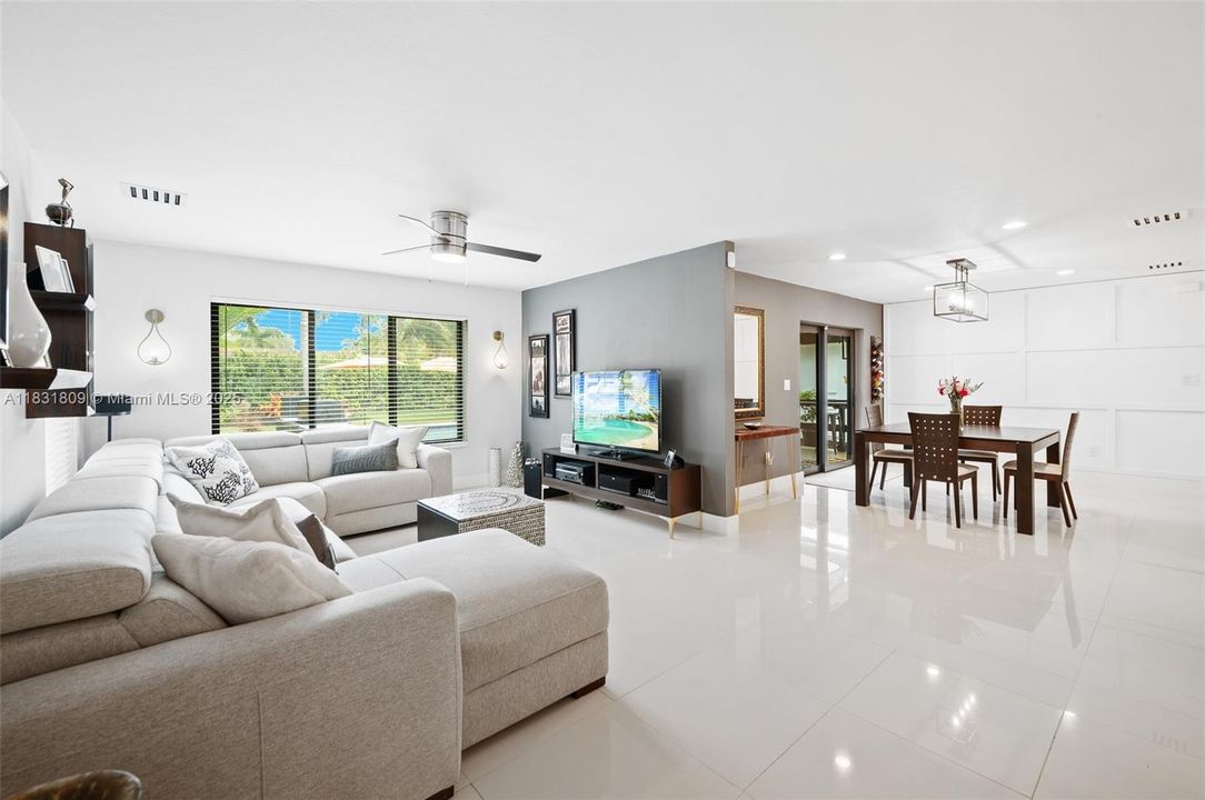 For Sale: $1,475,000 (4 beds, 3 baths, 2596 Square Feet)