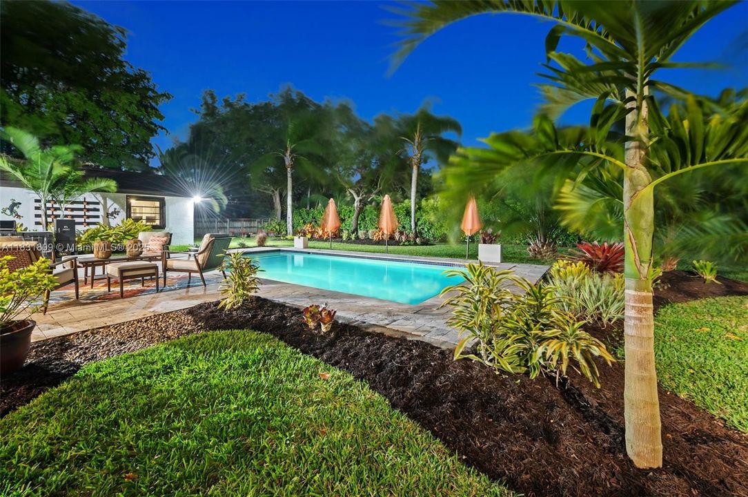 For Sale: $1,475,000 (4 beds, 3 baths, 2596 Square Feet)