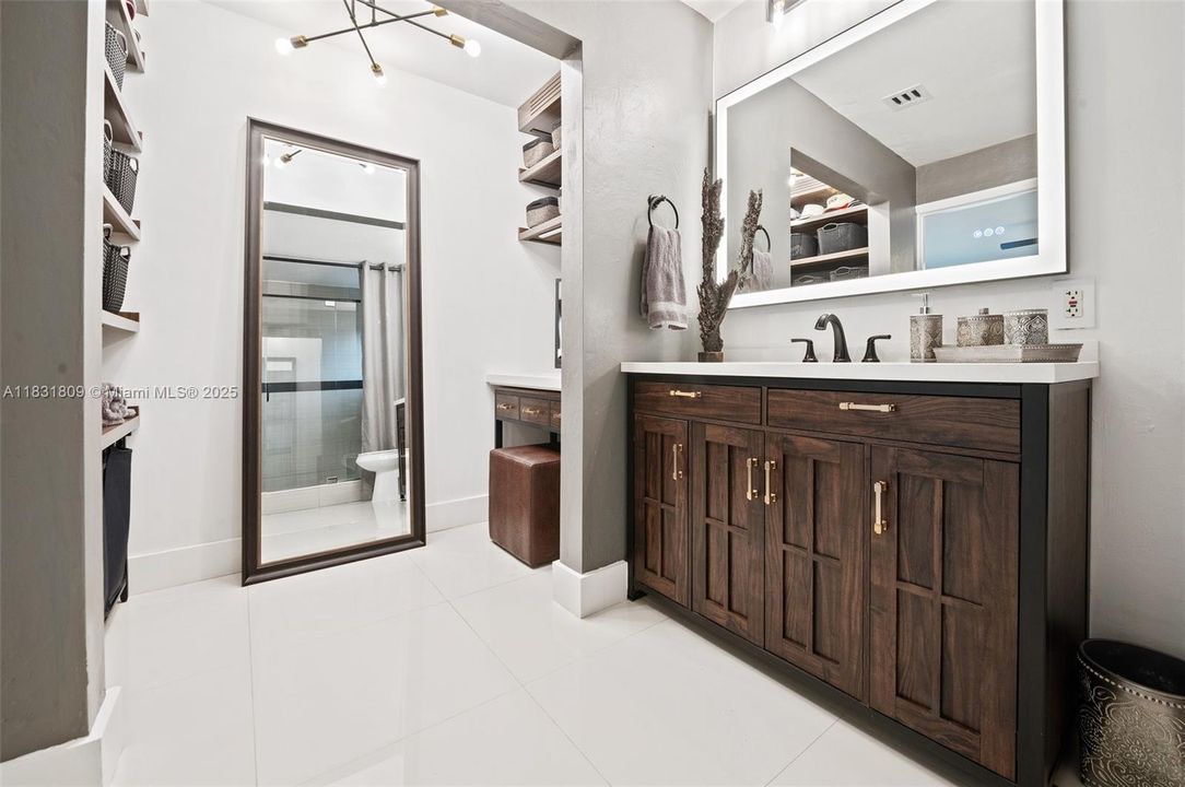 For Sale: $1,475,000 (4 beds, 3 baths, 2596 Square Feet)