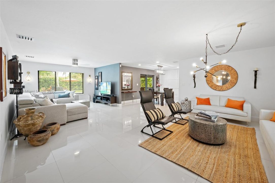 For Sale: $1,475,000 (4 beds, 3 baths, 2596 Square Feet)