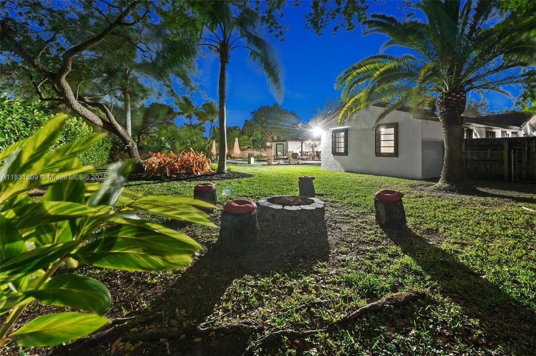 For Sale: $1,475,000 (4 beds, 3 baths, 2596 Square Feet)