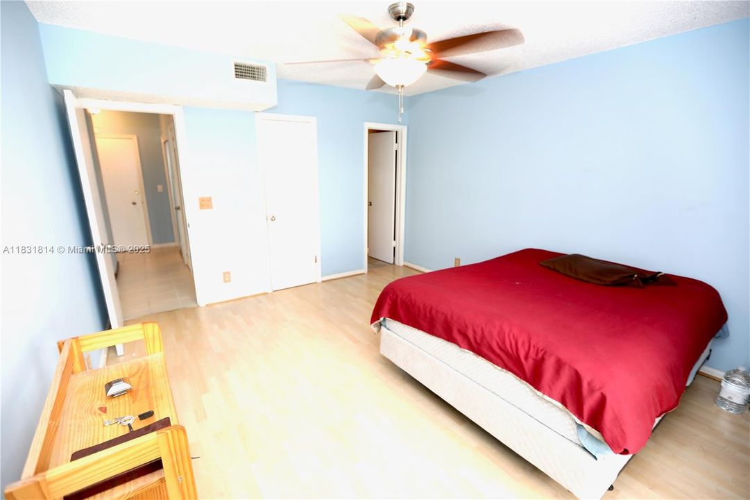 На продажу: $145,000 (1 спален, 1 ванн, 756 Квадратных фут)