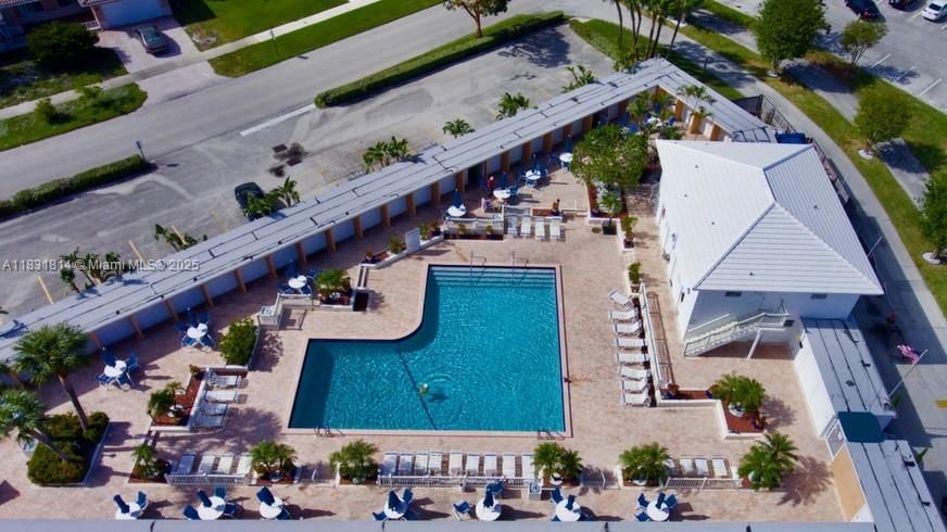 На продажу: $145,000 (1 спален, 1 ванн, 756 Квадратных фут)