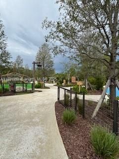 For Sale: $209,800 (2 beds, 2 baths, 1018 Square Feet)