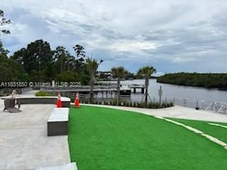 For Sale: $209,800 (2 beds, 2 baths, 1018 Square Feet)