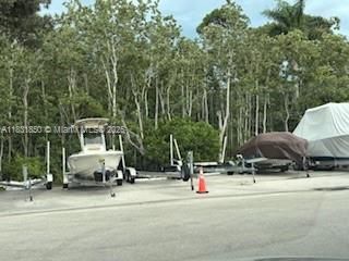 For Sale: $209,800 (2 beds, 2 baths, 1018 Square Feet)