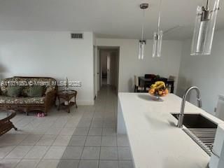 For Sale: $209,800 (2 beds, 2 baths, 1018 Square Feet)